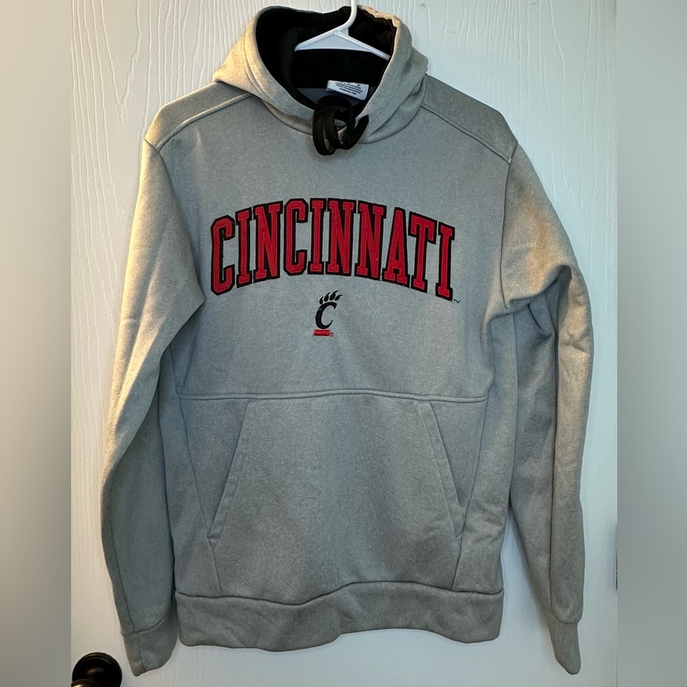 Champion light gray Cincinnati Bearcats pullover hoodie women’s small‎